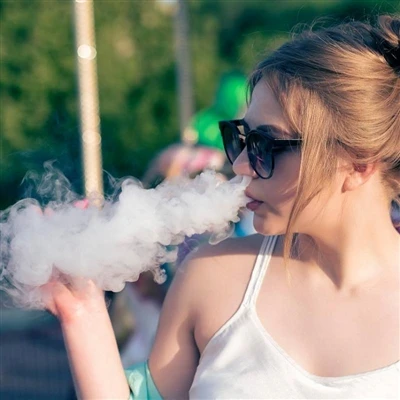 Čínska vláda oznámila zákaz predaja jednorazových e-cigariet, ale načasovanie...
