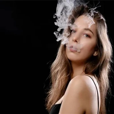 Predaj e-cigariet môže na Novom Zélande po oznámení odkladu zákazu jednorazov...
