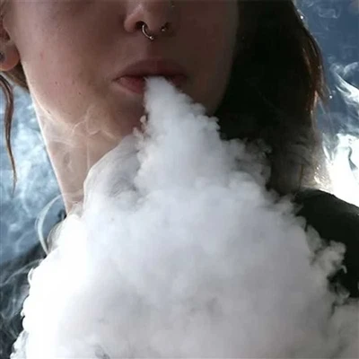 Môžem vyčistiť vnútro elektronickej cigarety?